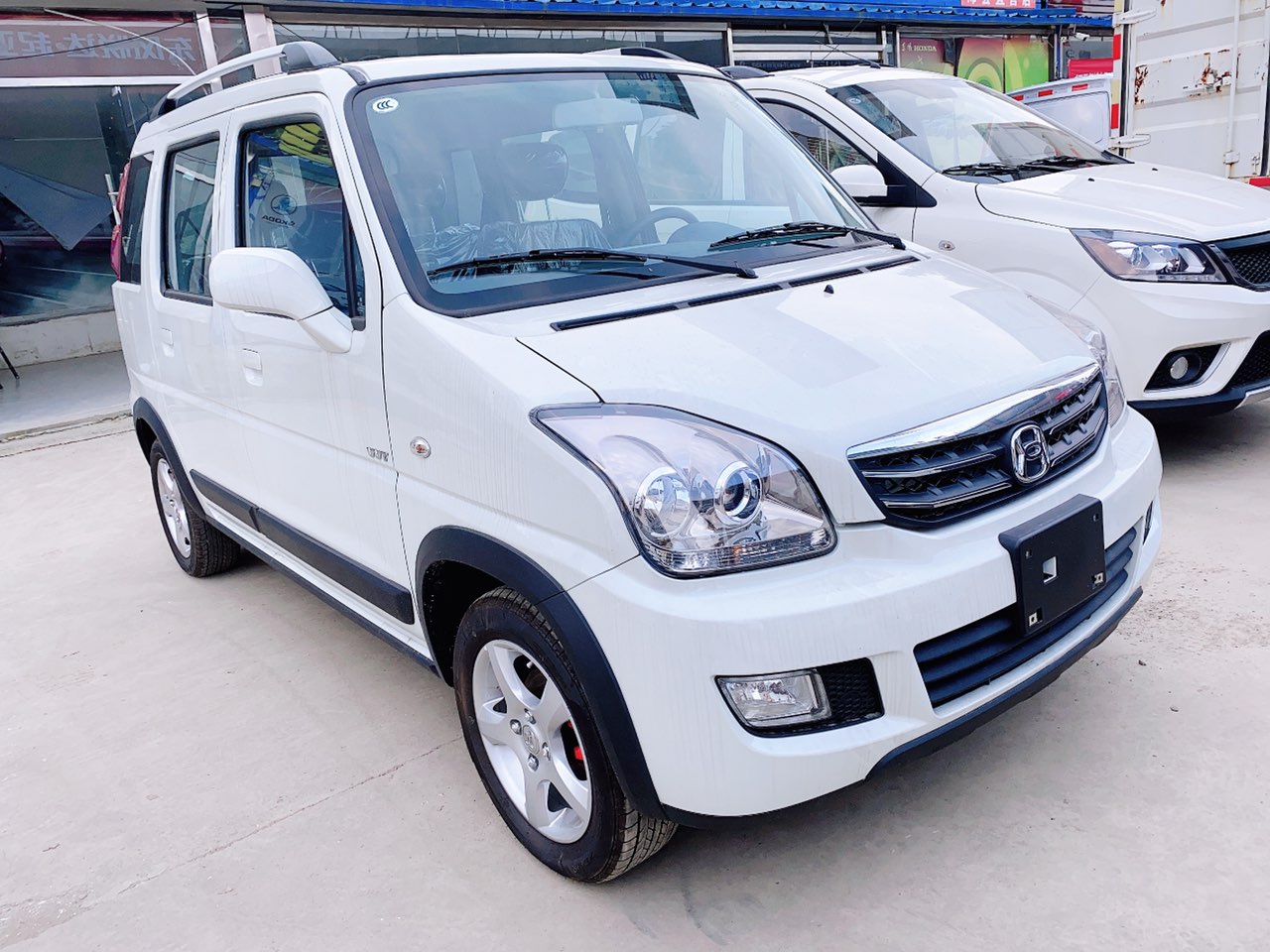 2020年新车没上牌 铃木北斗星x5 1.4l