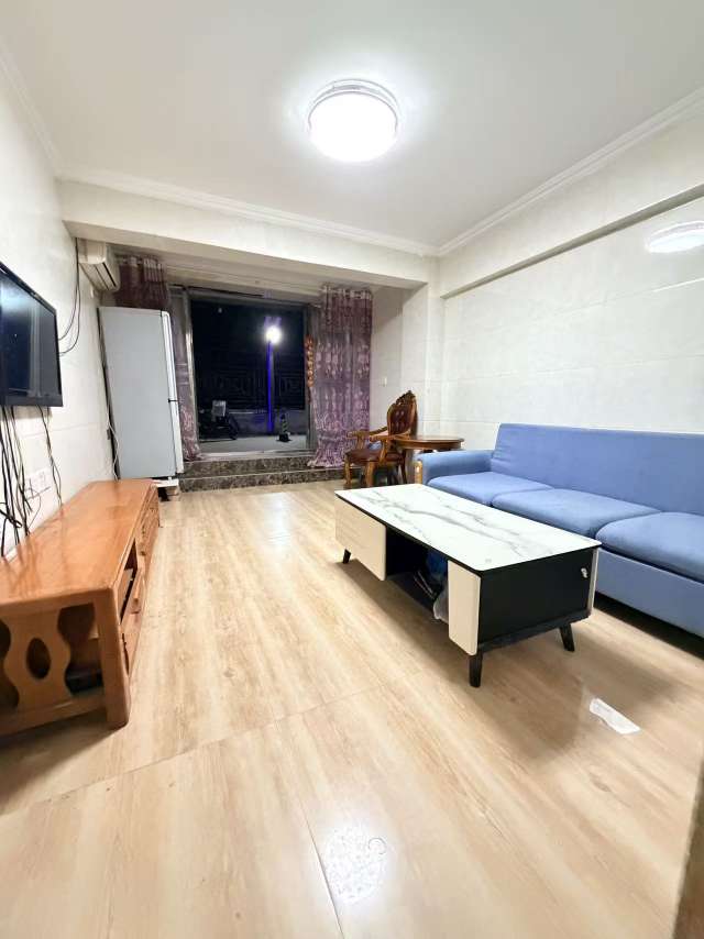御景龙湾两室一厅拎包即住500