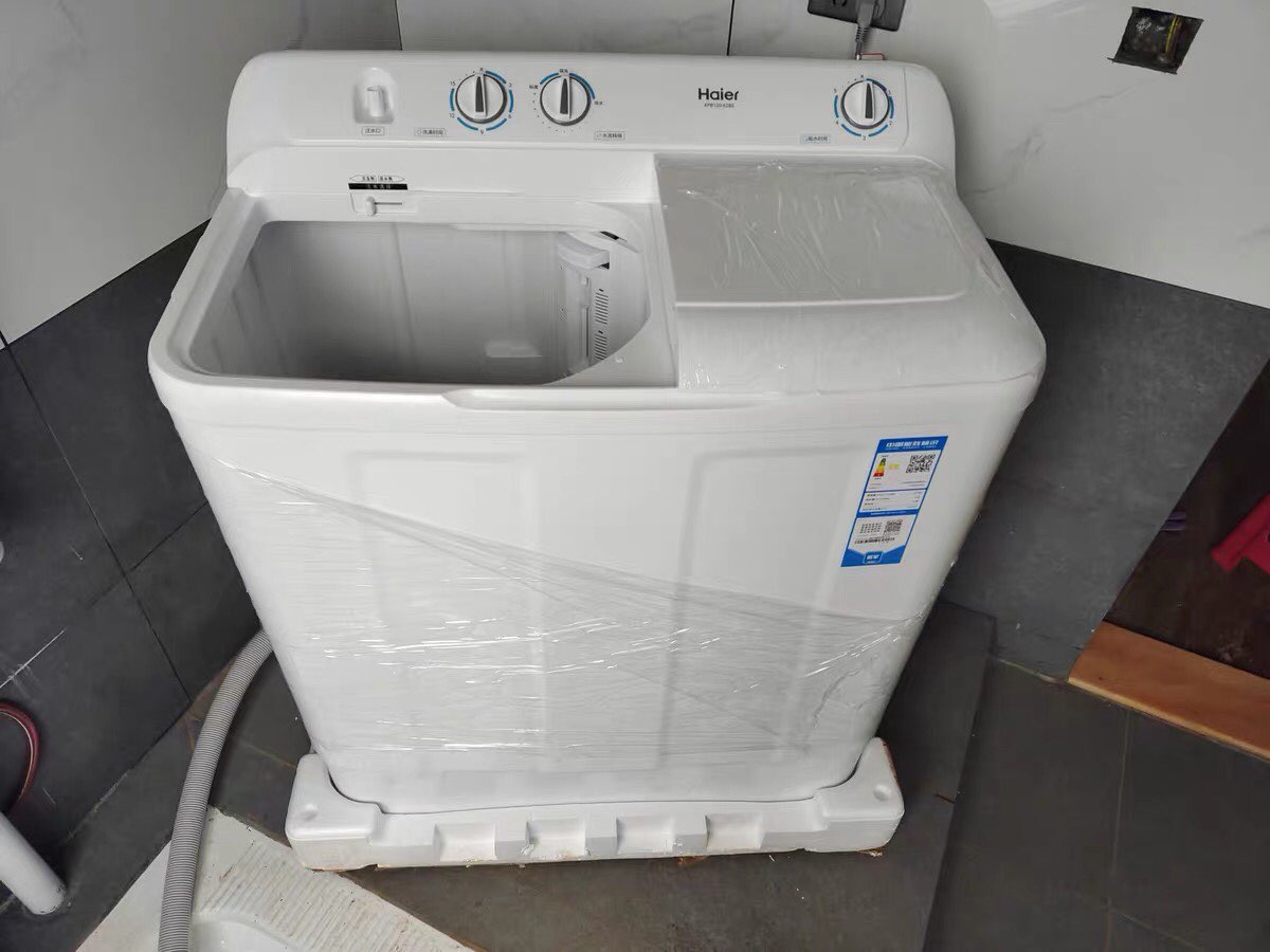 全新海尔9公斤双桶洗衣机